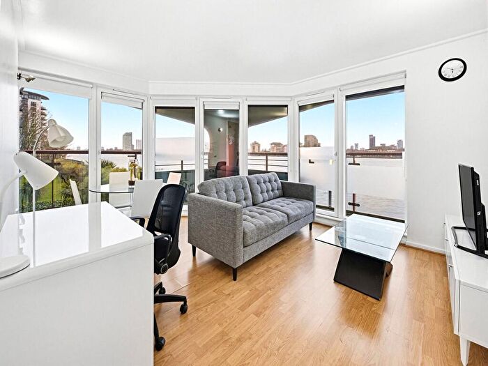 2 Bedroom Apartment To Rent In Seacon Tower, Hutchings Street, E14