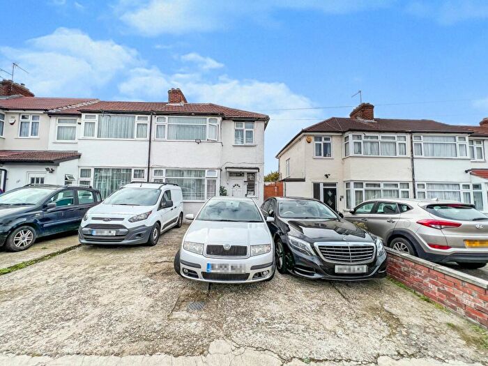 3 Bedroom Semi-Detached House To Rent In Reynolds Drive, Edgware, HA8