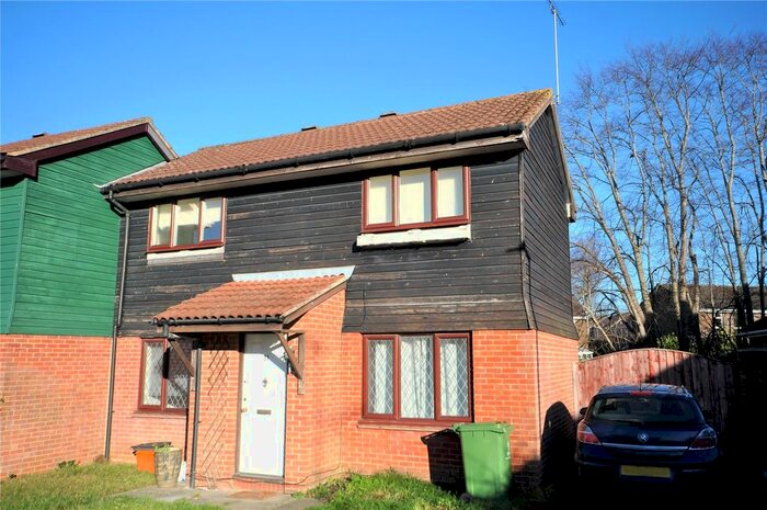 3 Bedroom Semi-Detached House To Rent In Benwell Close, Westlea, Swindon SN5