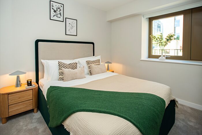1 Bedroom Apartment To Rent In Weldale Street, Reading, Berkshire, RG1