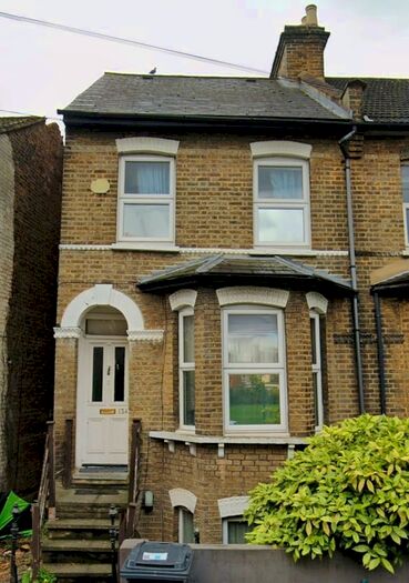 1 Bedroom Ground Maisonette To Rent In Oval Road, Croydon, CR0