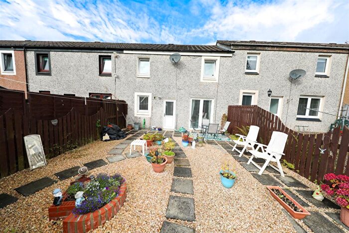 2 Bedroom Terraced House For Sale In Colonsay Park, Glenrothes, KY7