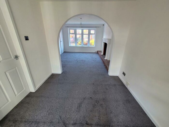 3 Bedroom Semi-Detached House To Rent In Pool Field Close, Radcliffe, Manchester, M26