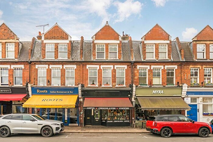 1 Bedroom Flat To Rent In High Street, Teddington, TW11