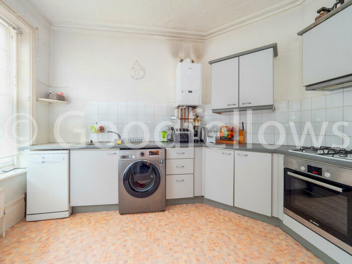 1 Bedroom Apartment To Rent In Mitcham Park, Mitcham, Surrey, CR4