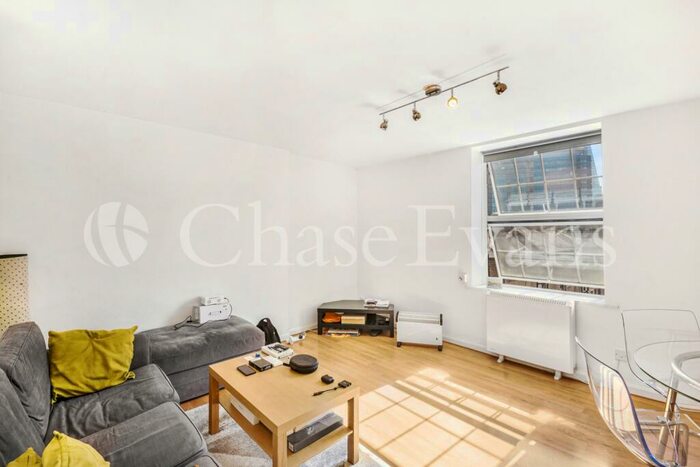 1 Bedroom Flat To Rent In Old Castle Street, Aldgate, London, E1