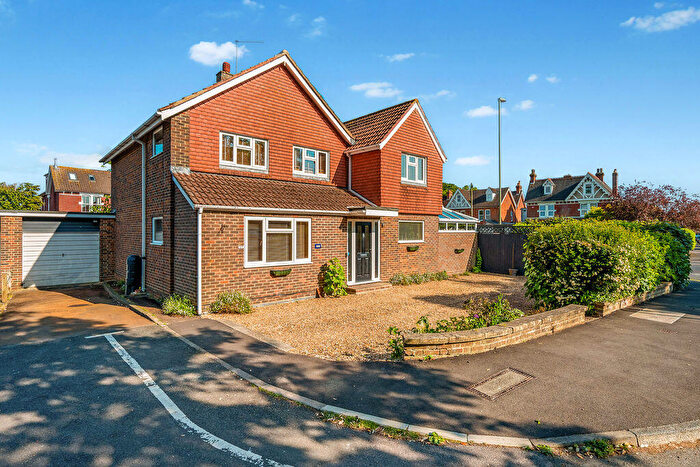 5 Bedroom Detached House For Sale In Havant Road, Emsworth, PO10