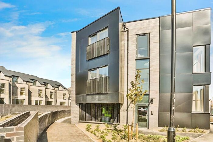 4 Bedroom Apartment To Rent In Little London Road, Sheffield, S8