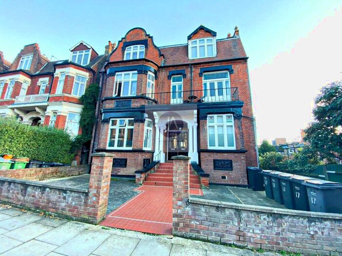 Apartment To Rent In Parsifal Road, West Hampstead, London, NW6