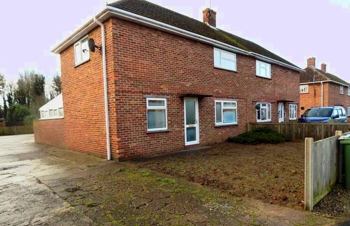 3 Bedroom Semi-Detached House To Rent In Alma Avenue, Terrington St. Clement, PE34