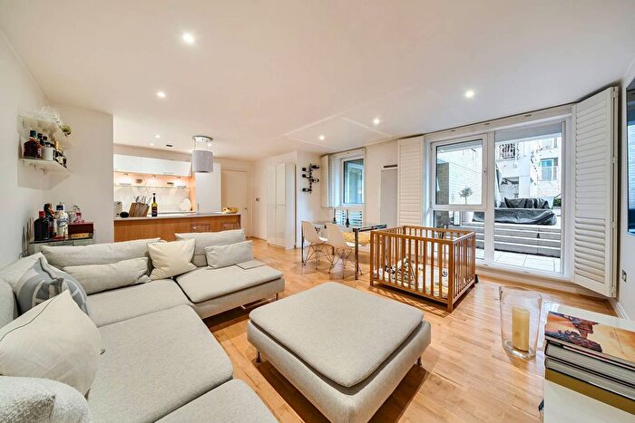 2 Bedroom Flat For Sale In Oyster Wharf, Battersea, London, SW11