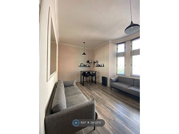 2 Bedroom Flat To Rent In Ingram Street, Glasgow, G1