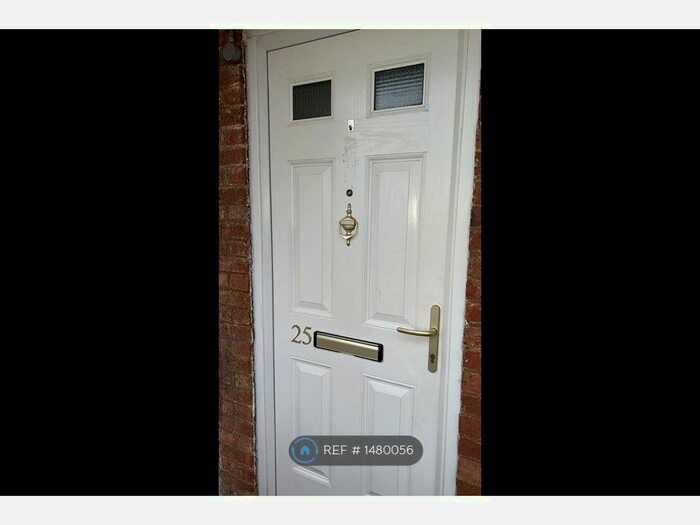 1 Bedroom Flat To Rent In Fitch Court, Mitcham, CR4