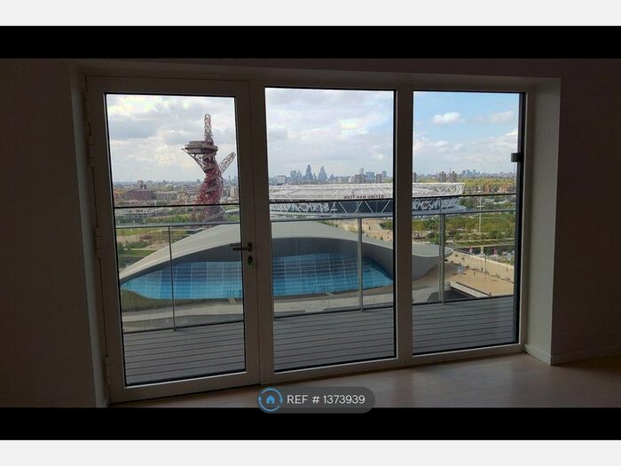 2 Bedroom Flat To Rent In Glasshouse Gardens, London, E20