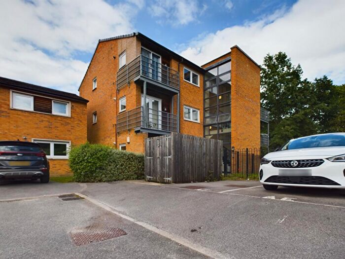 2 Bedroom Flat To Rent In Beeches Bank, Norfolk Park, Sheffield, S2