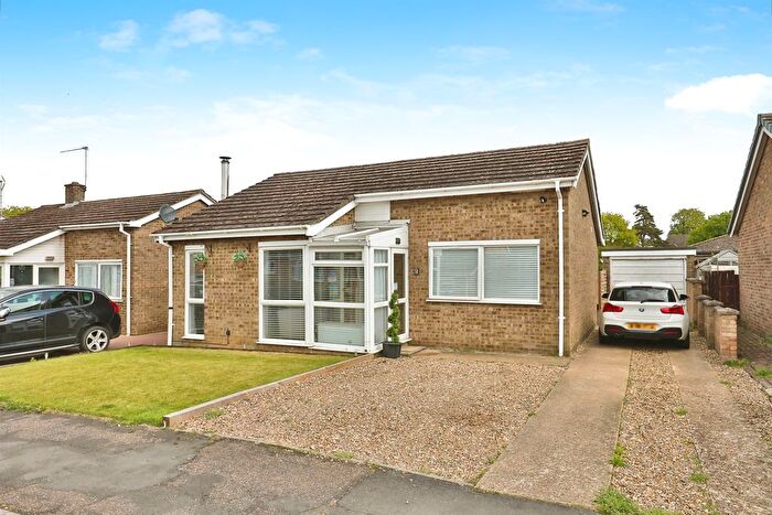 2 Bedroom Detached Bungalow For Sale In Old Vicarage Park, Narborough, PE32