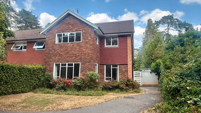3 Bedroom Semi Detached House For Sale In Woodfield Lane, Ashtead, KT21