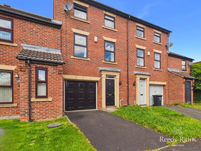 3 Bedroom Terraced House To Rent In Mackintosh Court, Gilesgate, Durham, Durham, DH1