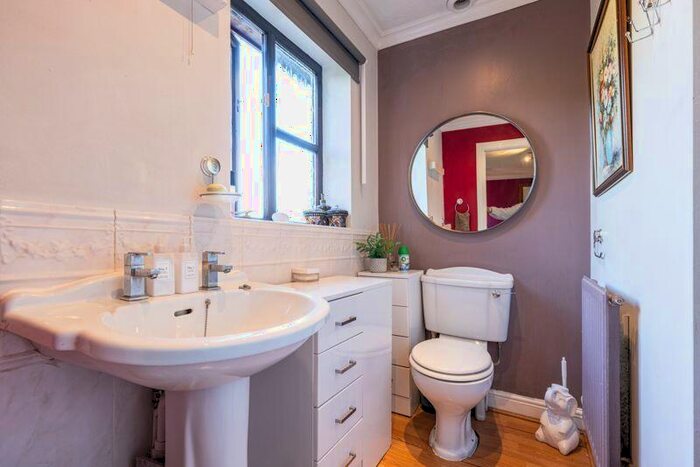 5 Bedroom Detached House For Sale In Langton Drive, Two Mile Ash, Milton Keynes, MK8