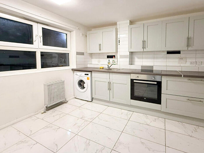 1 Bedroom Apartment To Rent In Lettsom Street, London, SE5