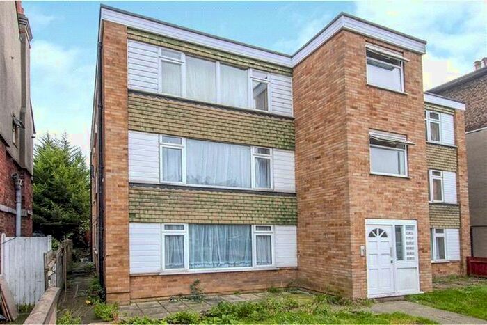 2 Bedroom Flat To Rent In Oakfield Road, Croydon, CR0