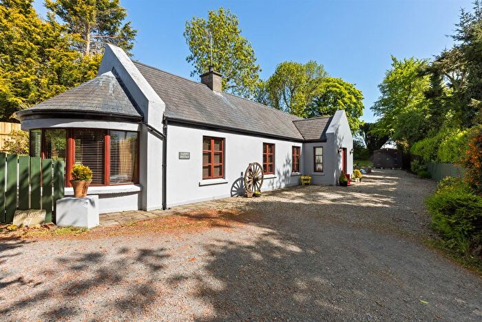2 Bedroom Detached Bungalow For Sale In Spa Road, Ballynahinch, BT24