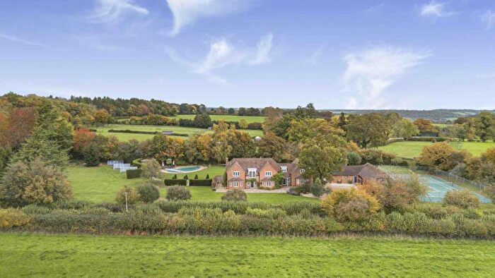 5 Bedroom Country House For Sale In Southend, Henley-On-Thames, RG9