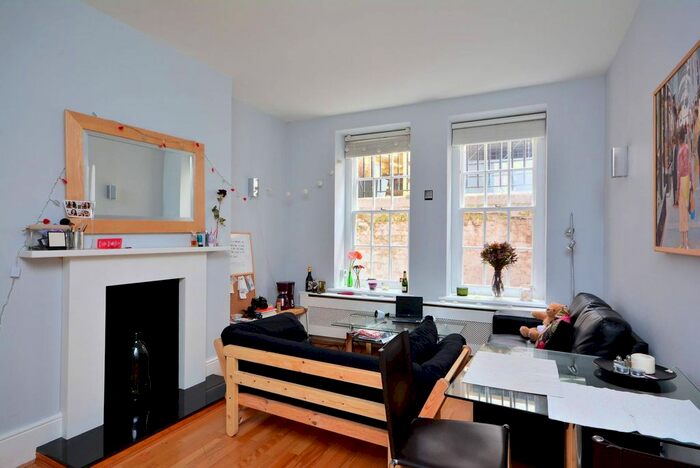 2 Bedroom Flat To Rent In Carrington Street, Mayfair, London, W1J