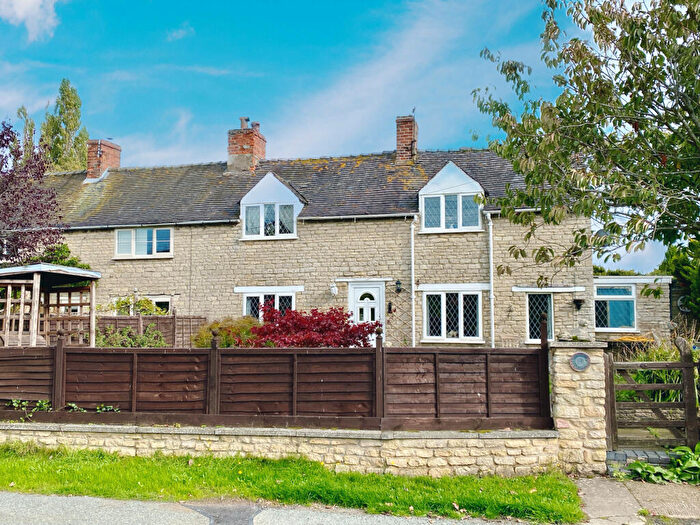 3 Bedroom Semi-Detached House For Sale In Village Street, Oasby, Grantham, NG32