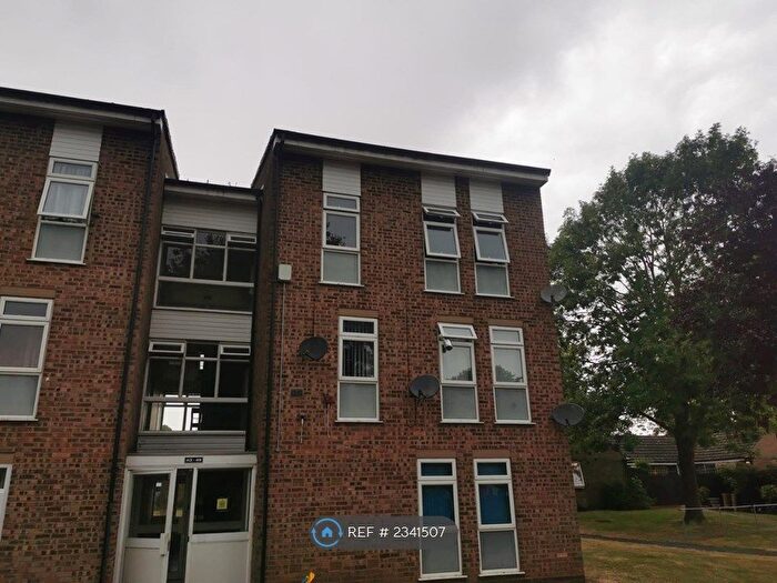 2 Bedroom Flat To Rent In Charland Court, Droitwich, WR9