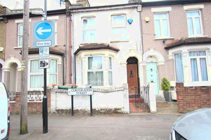3 Bedroom Terraced House To Rent In Corporation Street, London, E15