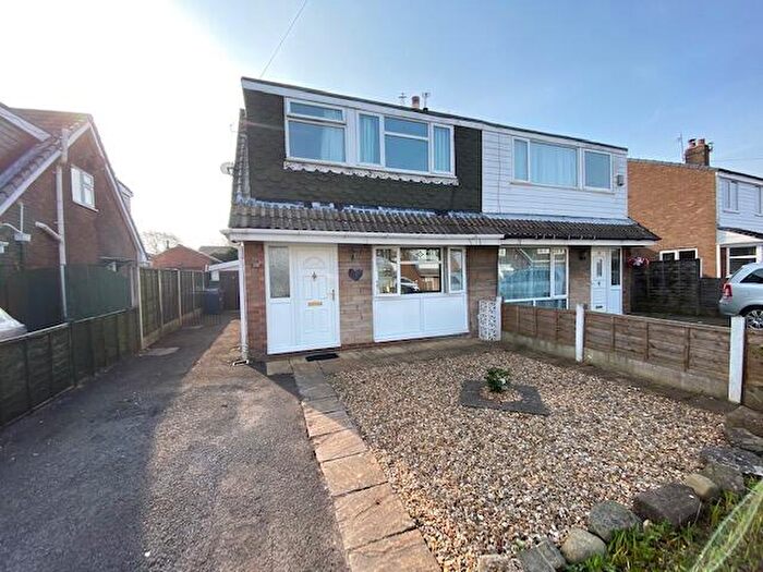 3 Bedroom House To Rent In Brookhouse Close, Hoghton, PR5