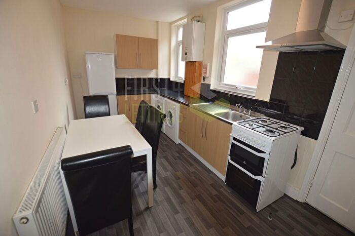 4 Bedroom Terraced House To Rent In Tennyson Street, Evington, LE2