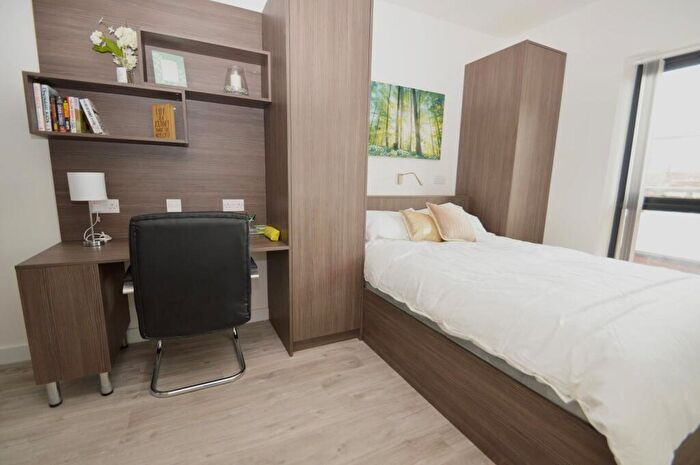 1 Bedroom Apartment To Rent In Frederick Road, Selly Oak, Birmingham, West Midlands, B29