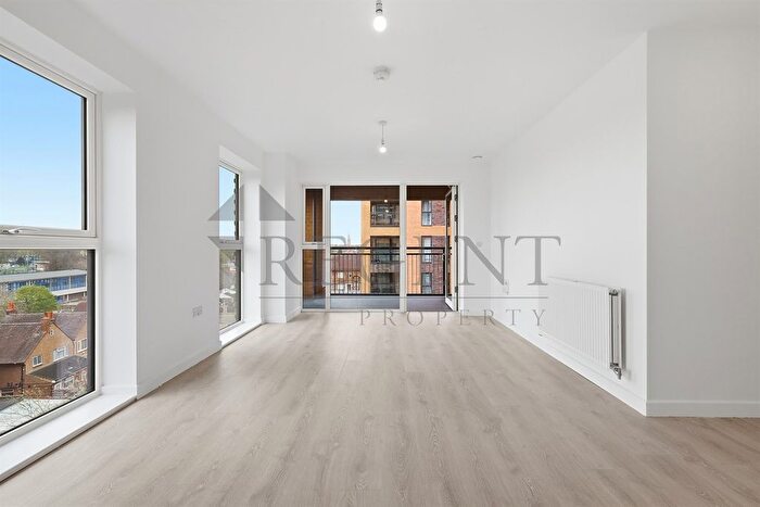 2 Bedroom Flat To Rent In Tidey Apartments, East Acton Lane, W3