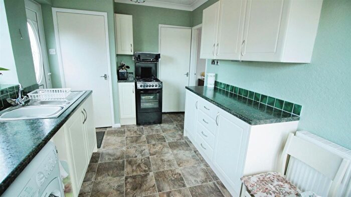 2 Bedroom Semi-Detached Bungalow For Sale In Rogers Court, Stanley, Wakefield, WF3