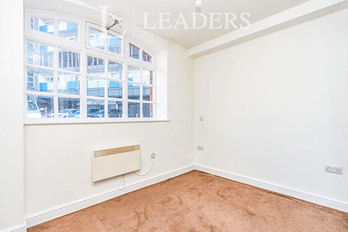 1 Bedroom Apartment To Rent In Castle Chambers, Lansdowne Hill, Southampton, SO14