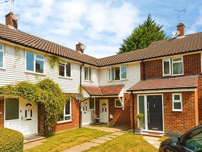 4 Bedroom Terraced House For Sale In Parkland Drive, Bracknell, Berkshire, RG12