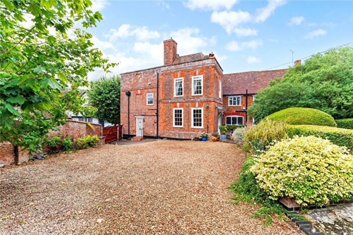 5 Bedroom Semi-Detached House For Sale In High Street, Dorchester-on-Thames, Wallingford, Oxfordshire, OX10