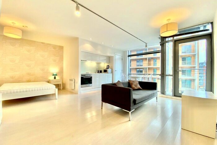 Apartment To Rent In Manor Mills, Ingram Street, Leeds, LS11