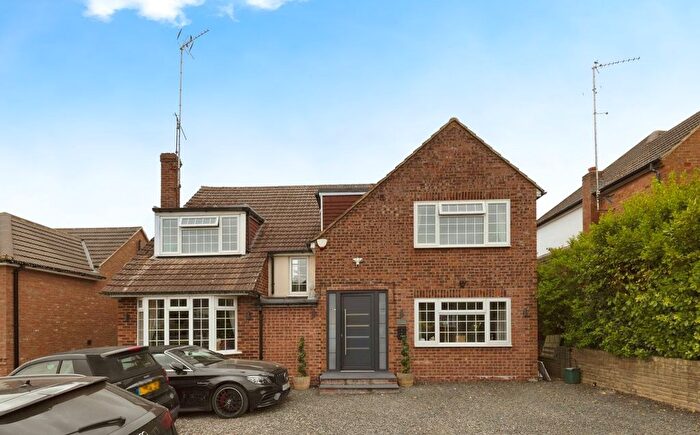 5 Bedroom Detached House For Sale In Bradgate, Cuffley, Potters Bar, EN6