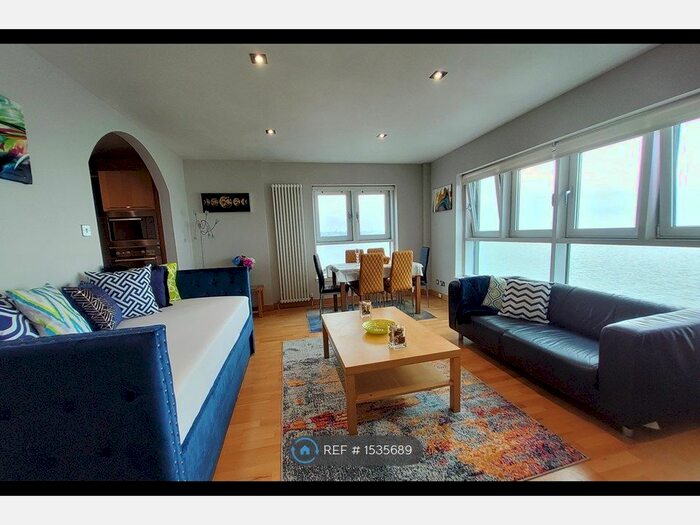 2 Bedroom Flat To Rent In Western Harbour Breakwater, Edinburgh, EH6