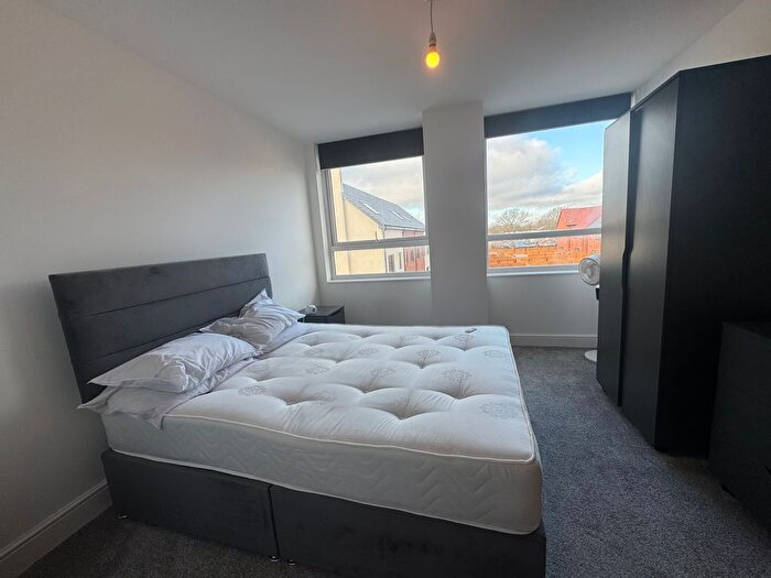 2 Bedroom Flat To Rent In Fowler Road, Aylesbury, HP19