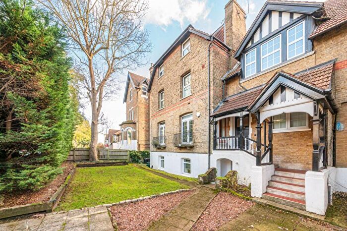 3 Bedroom Maisonette For Sale In Widmore Road, Bromley, BR1