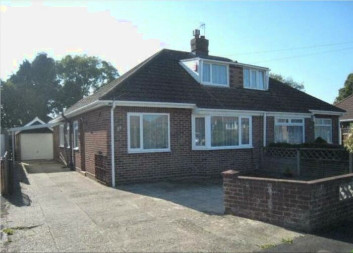 3 Bedroom Terraced House To Rent In Napier Crescent, PO15