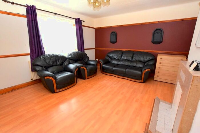 3 Bedroom Property To Rent In Borthwick Road, Stratford, E15