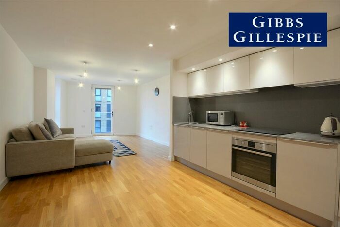 1 Bedroom Flat To Rent In Rose Court, Baltic Avenue, Brentford, TW8