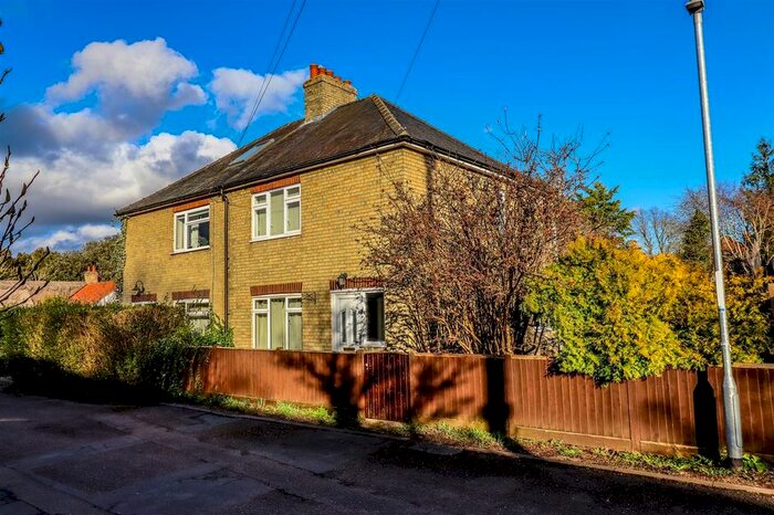 2 Bedroom Semi-Detached House To Rent In Burnt Close, Grantchester, Cambridge, CB3