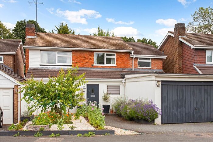 5 Bedroom Detached House To Rent In Eastmoor Park, Harpenden, AL5
