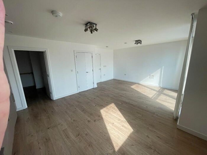 2 Bedroom Apartment To Rent In Verney Road, London, SE16